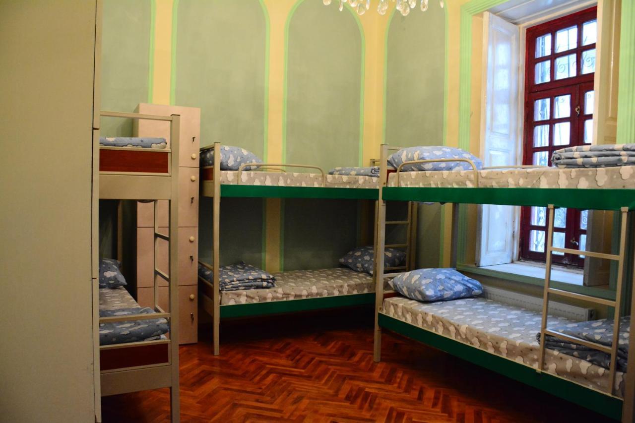 באקו Flora Hostel מראה חיצוני תמונה