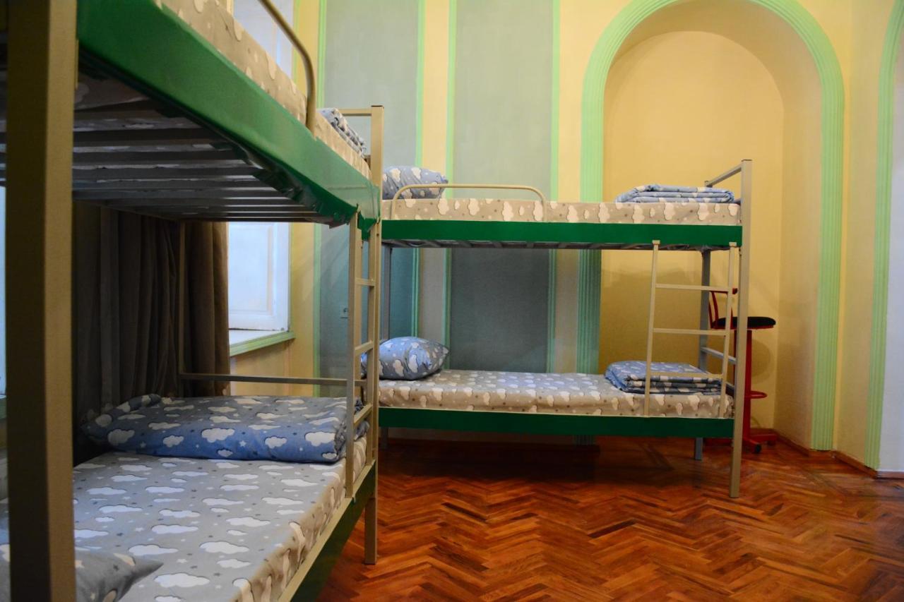 באקו Flora Hostel מראה חיצוני תמונה