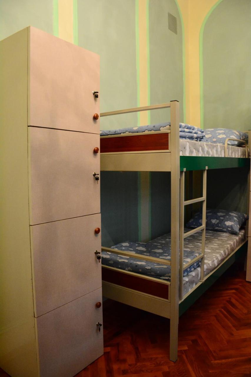 באקו Flora Hostel מראה חיצוני תמונה