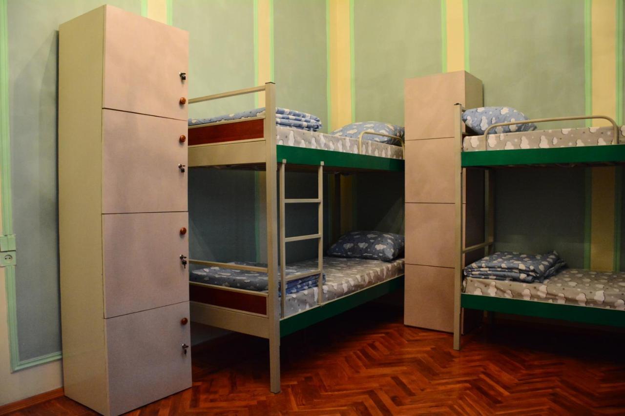 באקו Flora Hostel מראה חיצוני תמונה