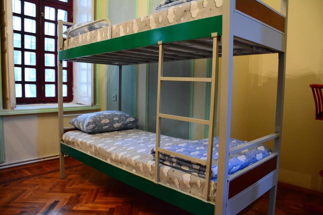 באקו Flora Hostel מראה חיצוני תמונה
