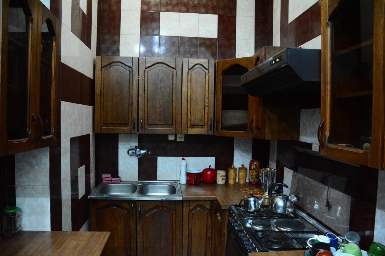 באקו Flora Hostel מראה חיצוני תמונה