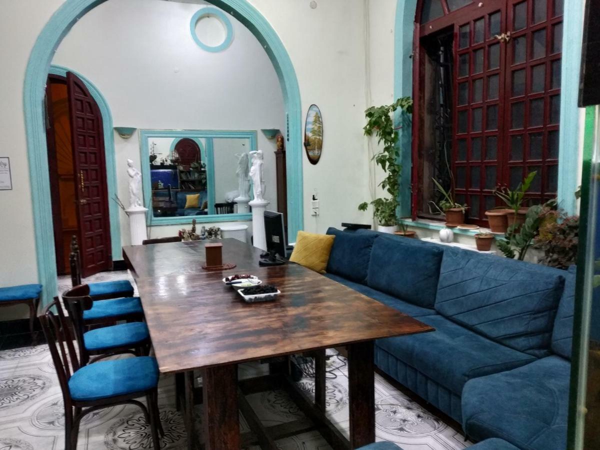 באקו Flora Hostel מראה חיצוני תמונה
