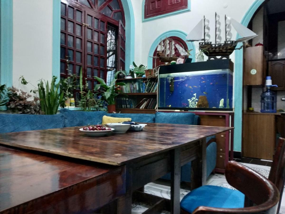 באקו Flora Hostel מראה חיצוני תמונה