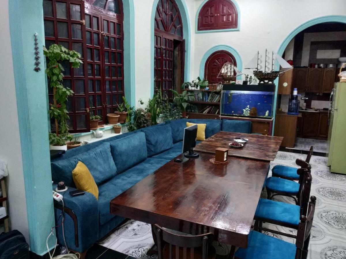באקו Flora Hostel מראה חיצוני תמונה